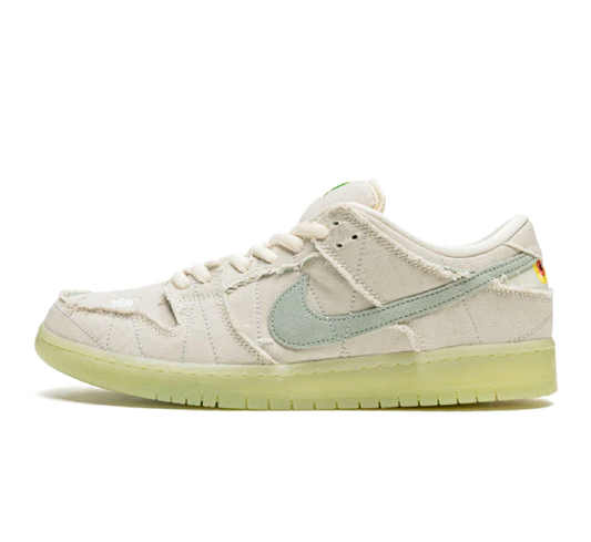 Nike SB Dunk Low Mummy