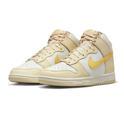 Nike Dunk High Pale Vanilla (W)