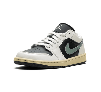 Air Jordan 1 Low Jade Smoke