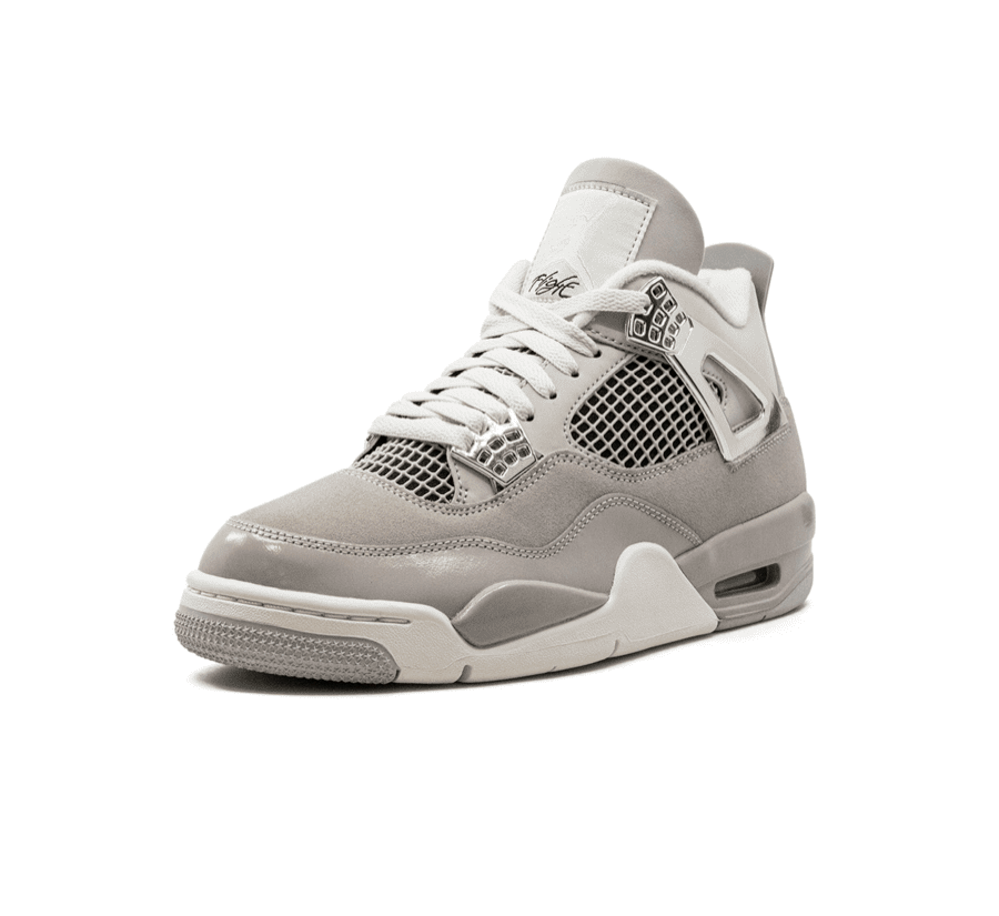 Air Jordan 4 Frozen Moments