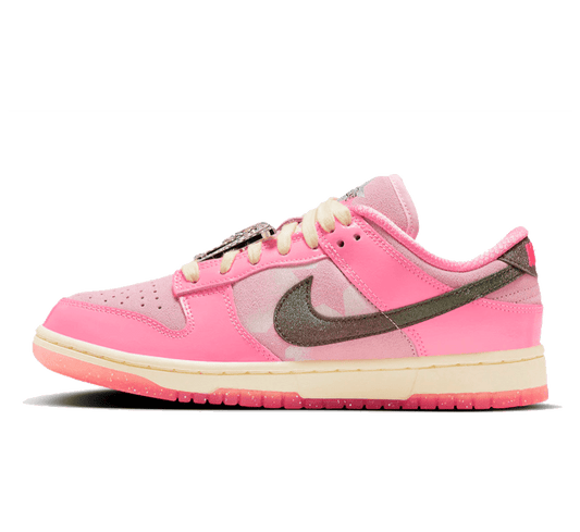 Nike Dunk Low Barbie