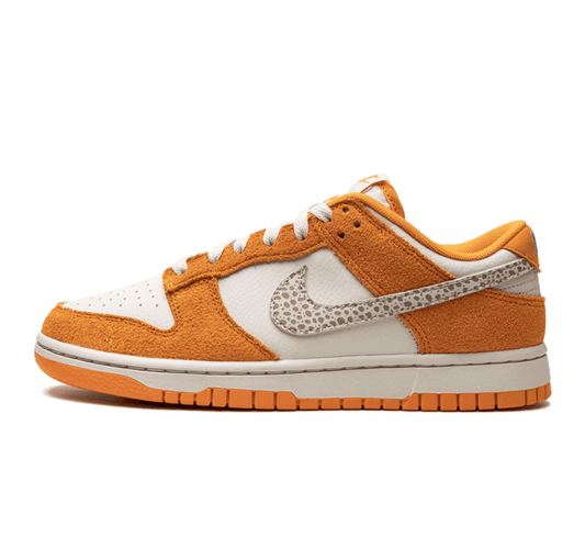 Nike Dunk Low Safari Swoosh Kumquat Seite