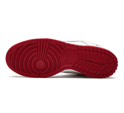 Nike SB Dunk Low x Supreme "Jewel Red Swoosh"