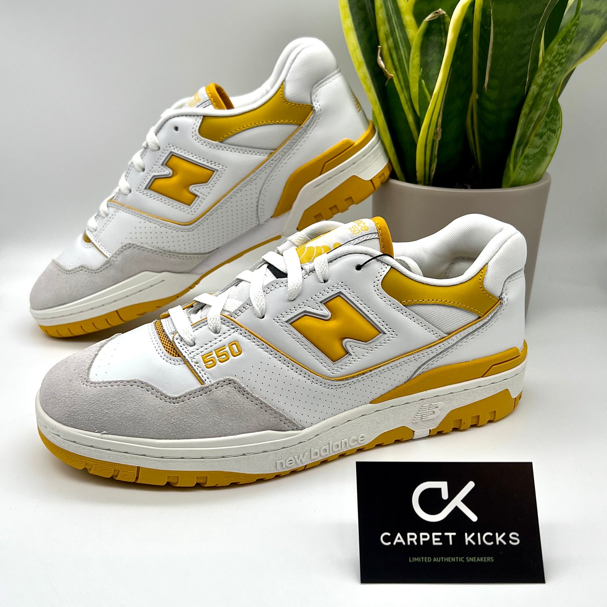 New Balance 550 White Varsity Gold - CARPET KICKS